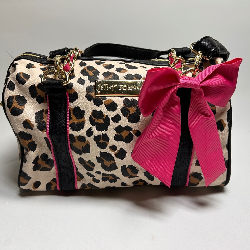 Betsey Johnson bag -new
